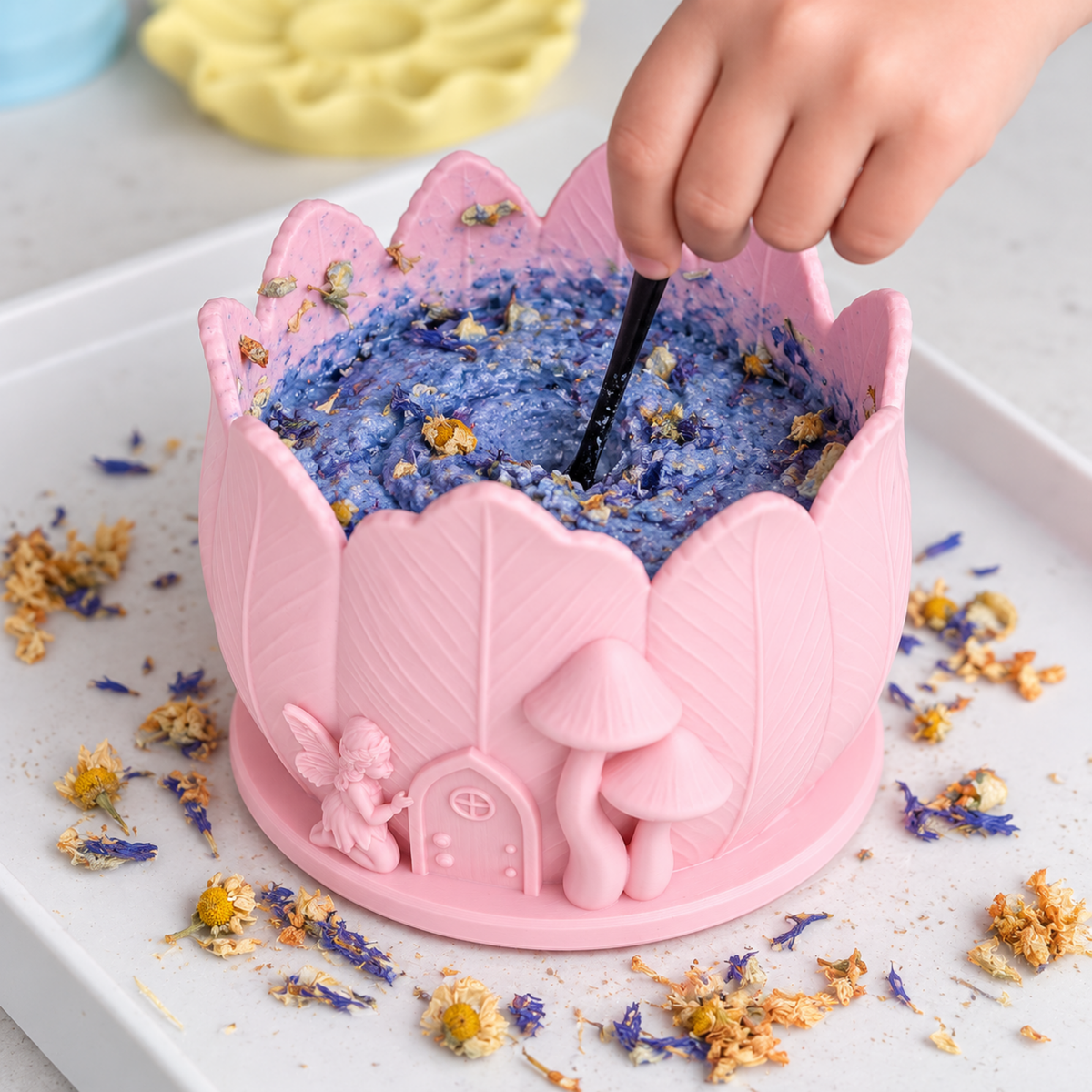 Fairy Cottage Leaf Bowl