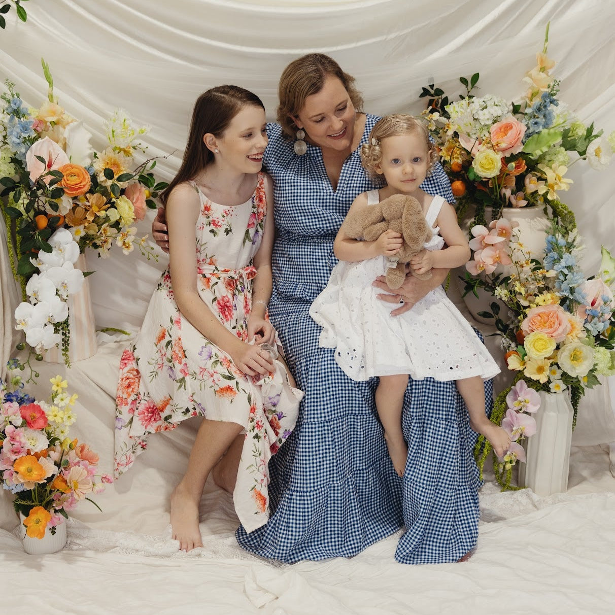 Meet the maker of Little Explorers Box. Mum, naturopath, nutritionist and founder of Little Explorers Box. 