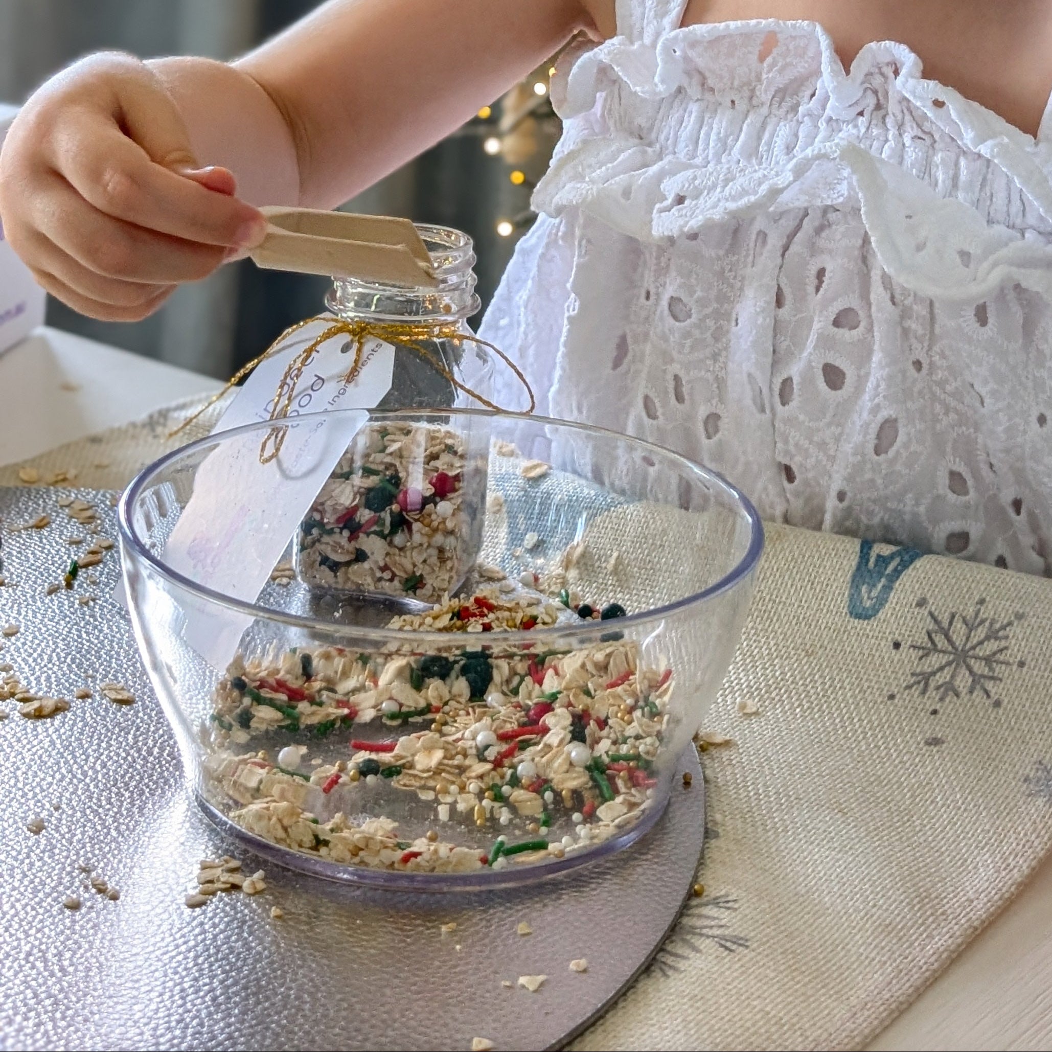 Make some reindeer food christmas craft sensory pay activity for kids